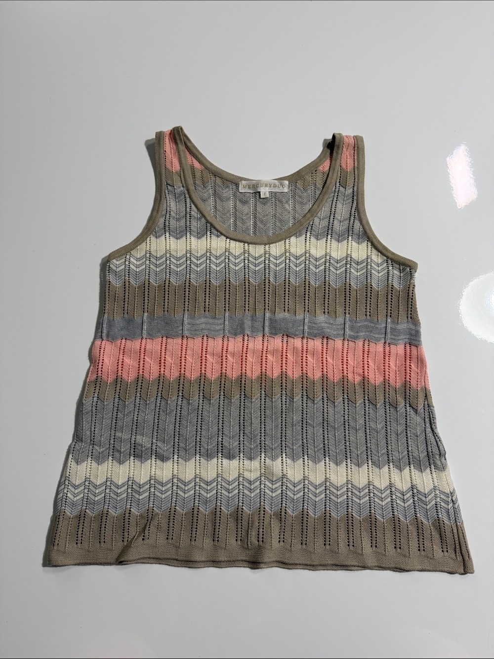 Mercuryduo women’s Crewneck Sleeveless Knit Tank – Pink, Gray & Cream